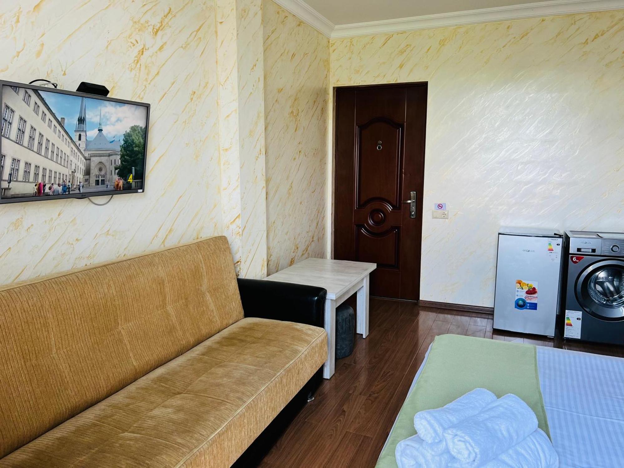 Apartments Nita Batumi Luaran gambar