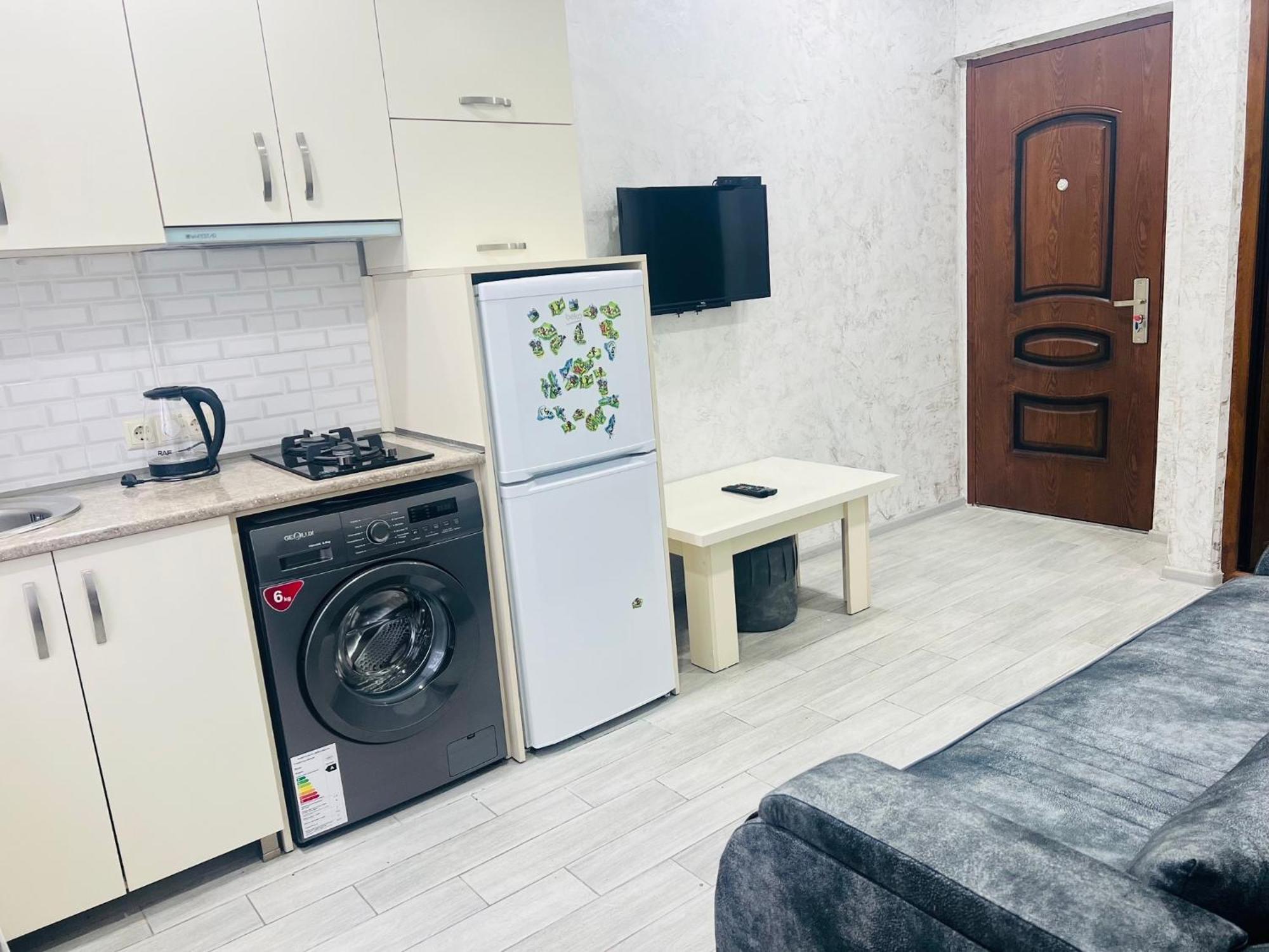 Apartments Nita Batumi Luaran gambar